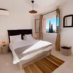 Les Santons Vue Panoramique Golfe De Saint Tropez 4 Etoiles *