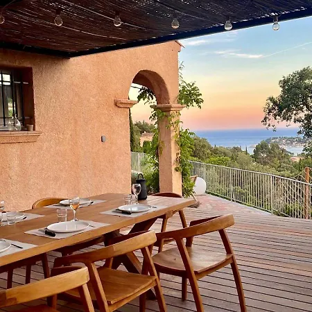 Les Santons Vue Panoramique Golfe De Saint Tropez 4 étoiles * Cavalaire-sur-Mer