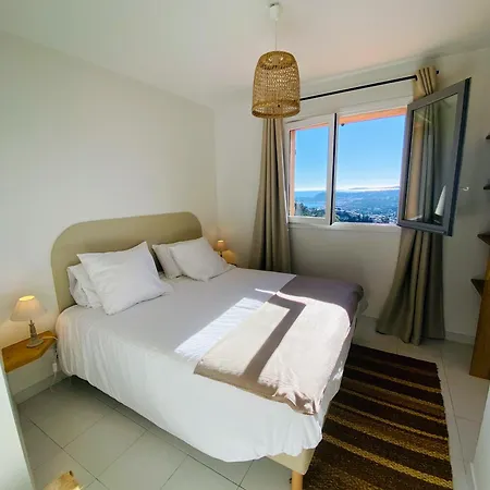 Les Santons Vue Panoramique Golfe De Saint Tropez 4 étoiles Villa