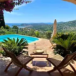 Les Santons Vue Panoramique Golfe De Saint Tropez 4 Etoiles *