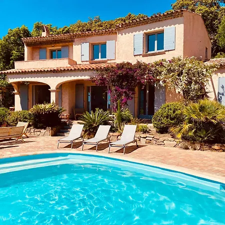 Villa Les Santons Vue Panoramique Golfe De Saint Tropez 4 Etoiles