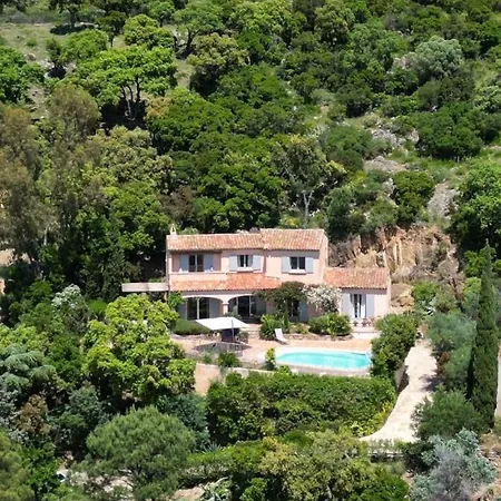 Les Santons Vue Panoramique Golfe De Saint Tropez 4 Etoiles Villa *
