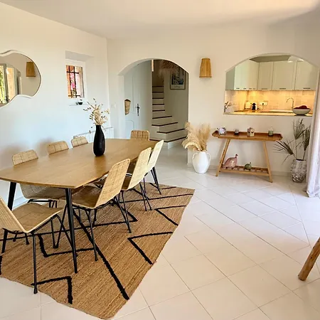 Les Santons Vue Panoramique Golfe De Saint Tropez 4 Etoiles Вилла